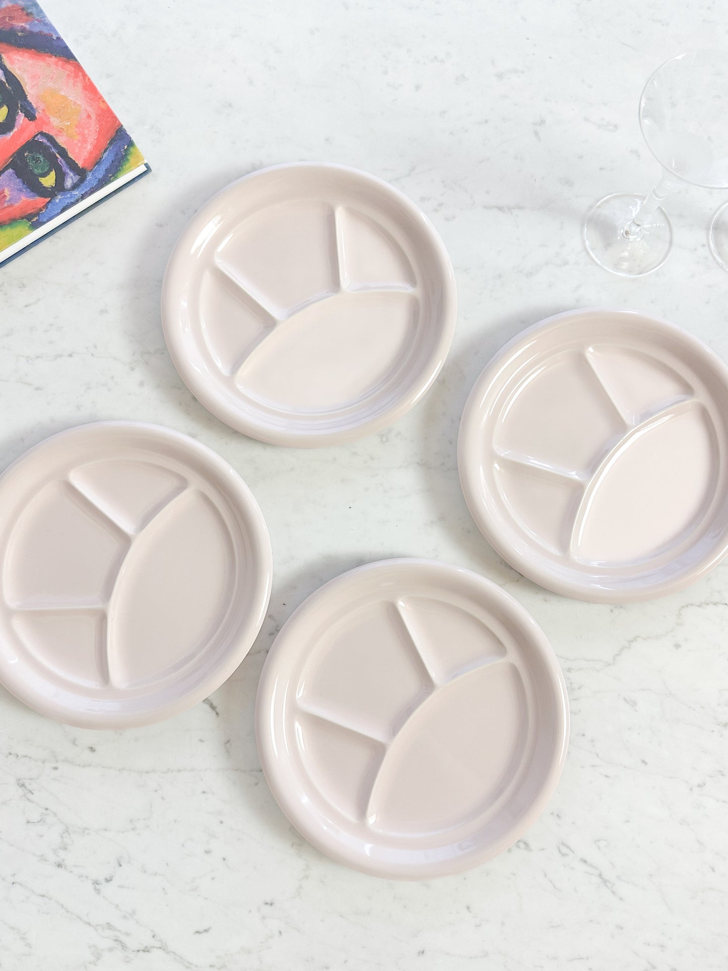 Light pink plates 4x