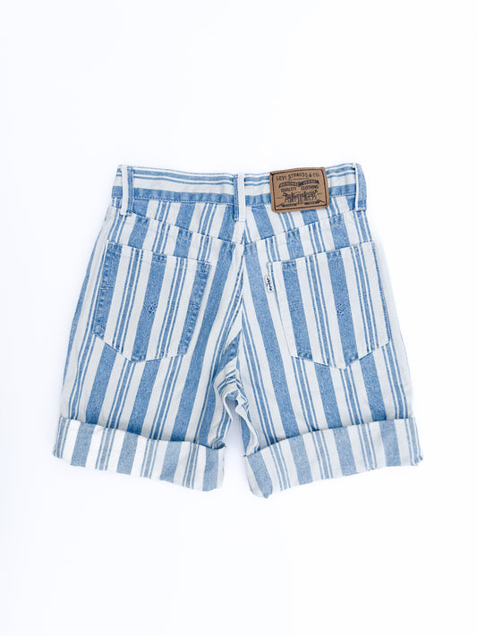 Striped shorts size 4Y runs big