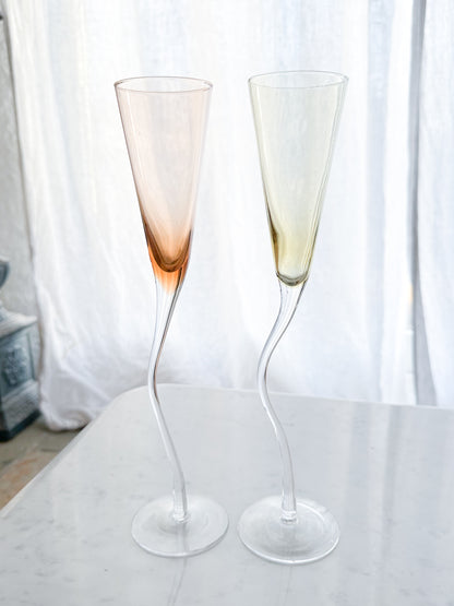 Swirl champagne glasses