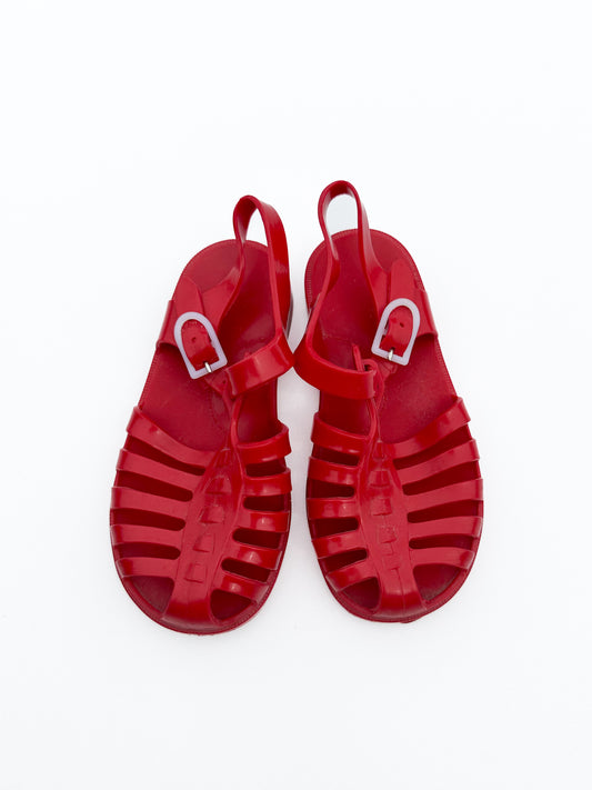 Red watershoes size 25