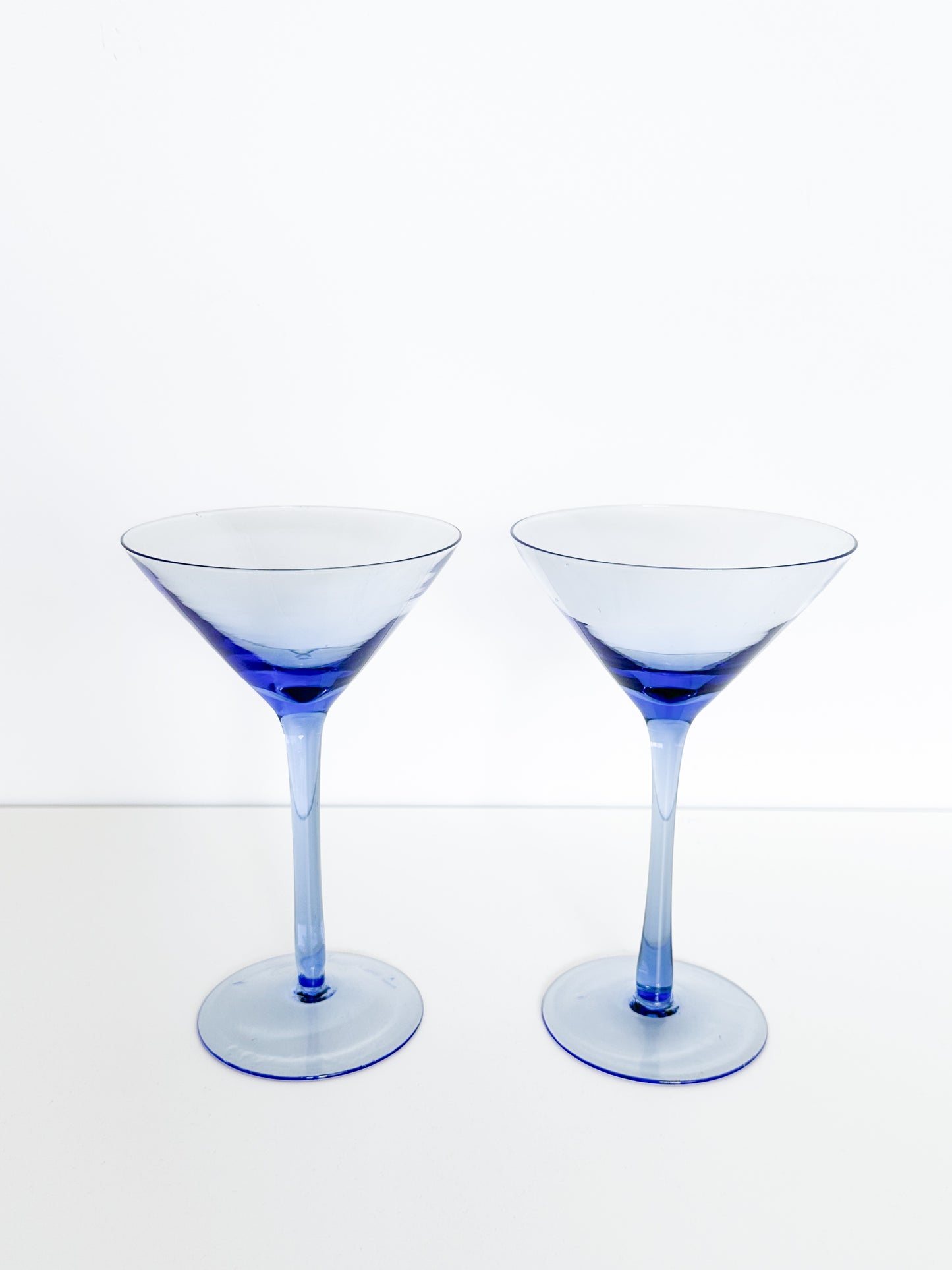 Blue cocktail glasses 2x